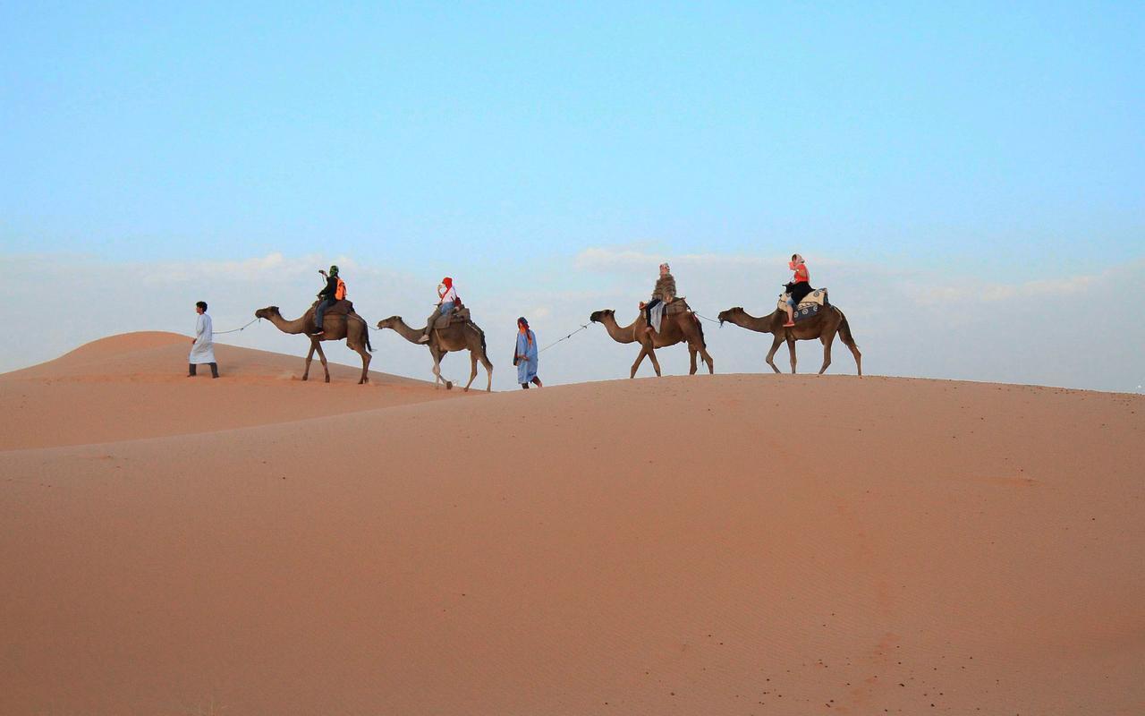 ホテル Nomadica Luxury Camp メルズーガ エクステリア 写真